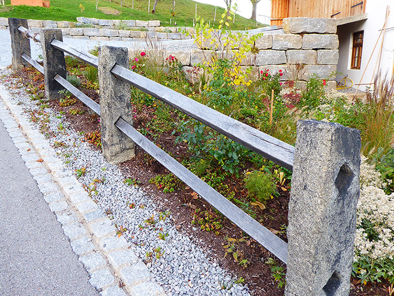 Granitzaunpfosten